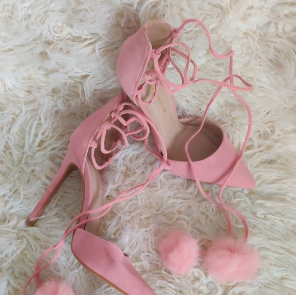 🌸SHOES 🌸 - Picture 4 of 4